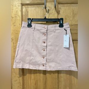 New with tags pink Forever 21 skirt with button down front